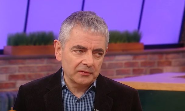 Rowan Atkinson Morreu 2 Como o golpe funciona