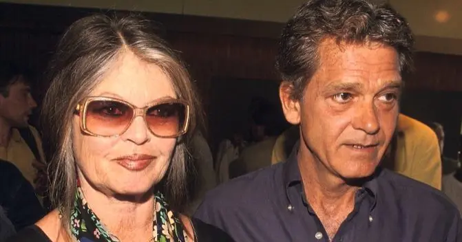 Brigitte Bardot Morreu 3 Confirmação oficial: Brigitte Bardot está viva